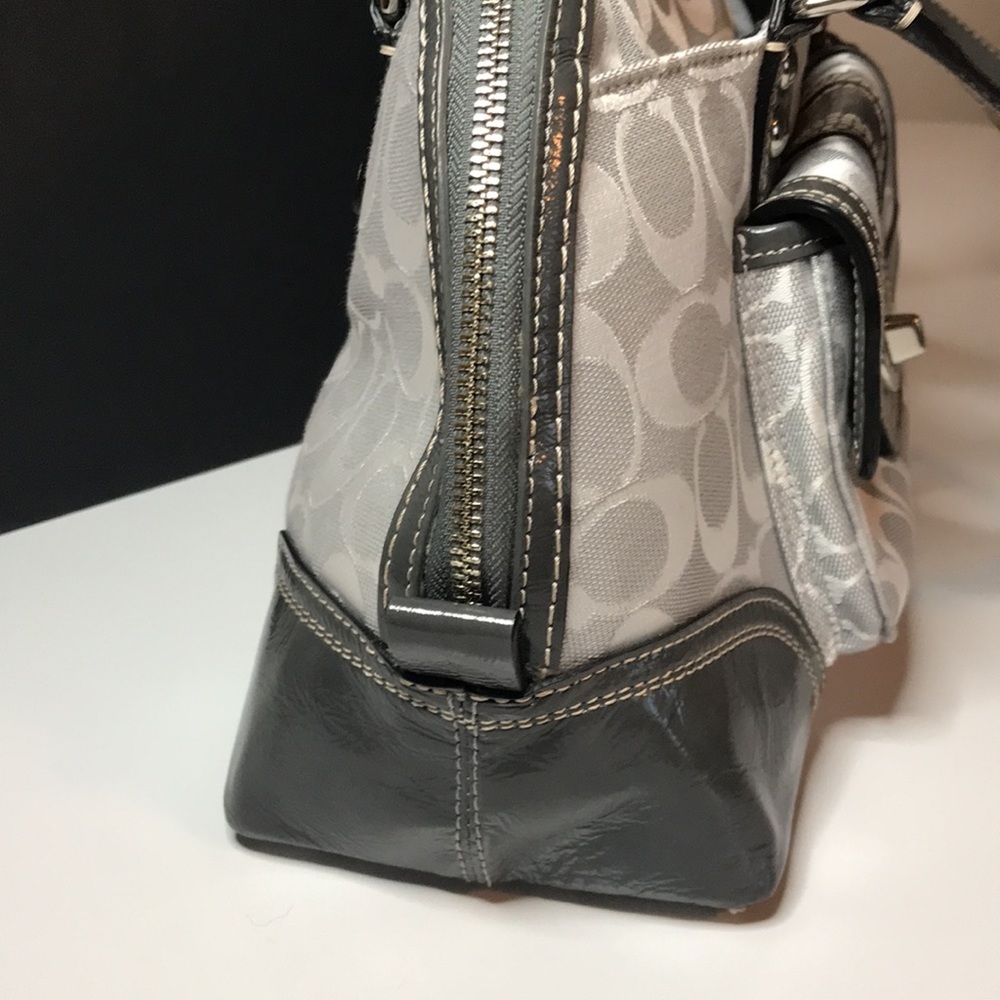 (SOLD) COACH Hampton signature satchel D1093-f13977 Classic C Grey pu… - Picture 10 of 17